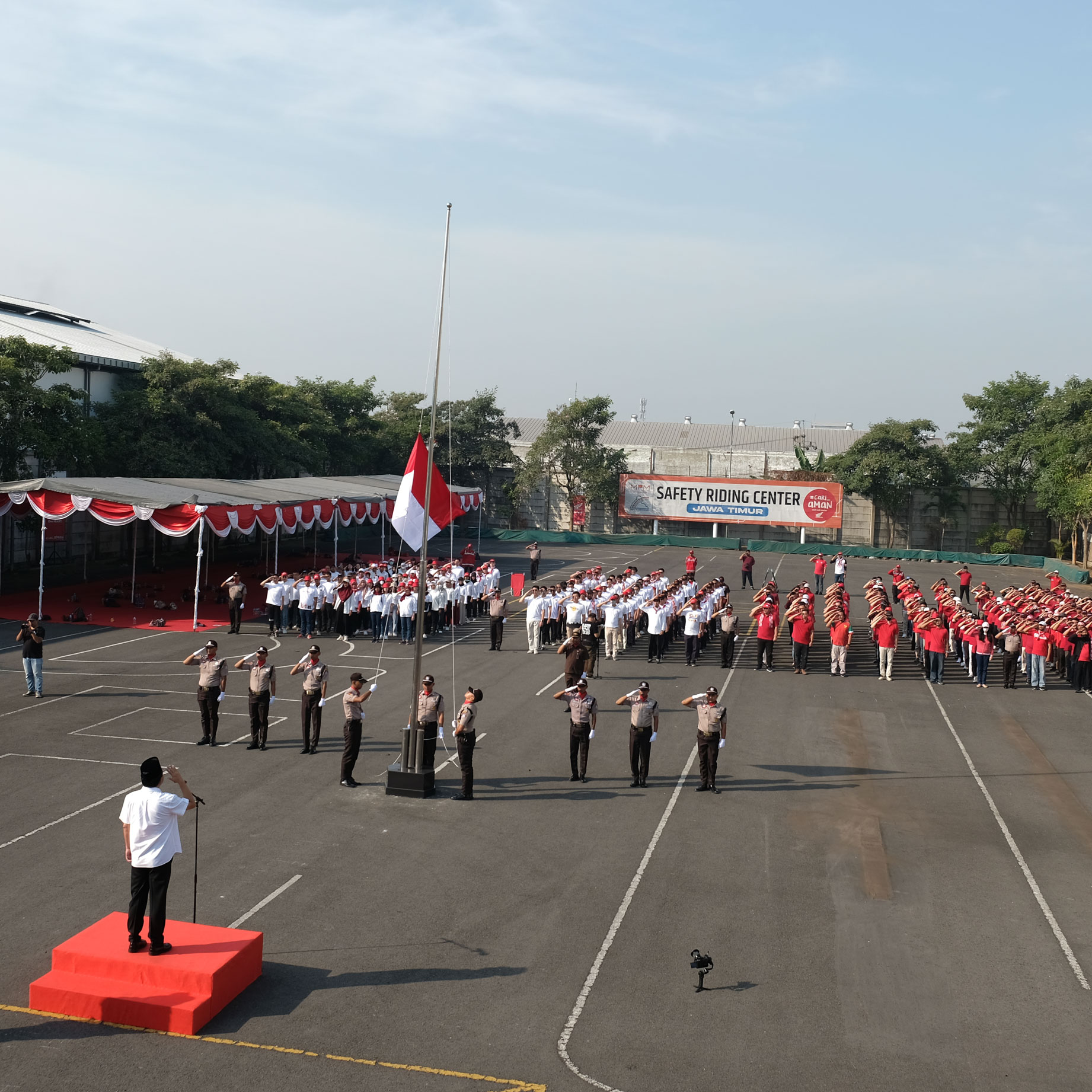 Semarak Kemerdekaan RI, MPM Honda Jatim Gelar Upacara Bendera dan Beragam Lomba